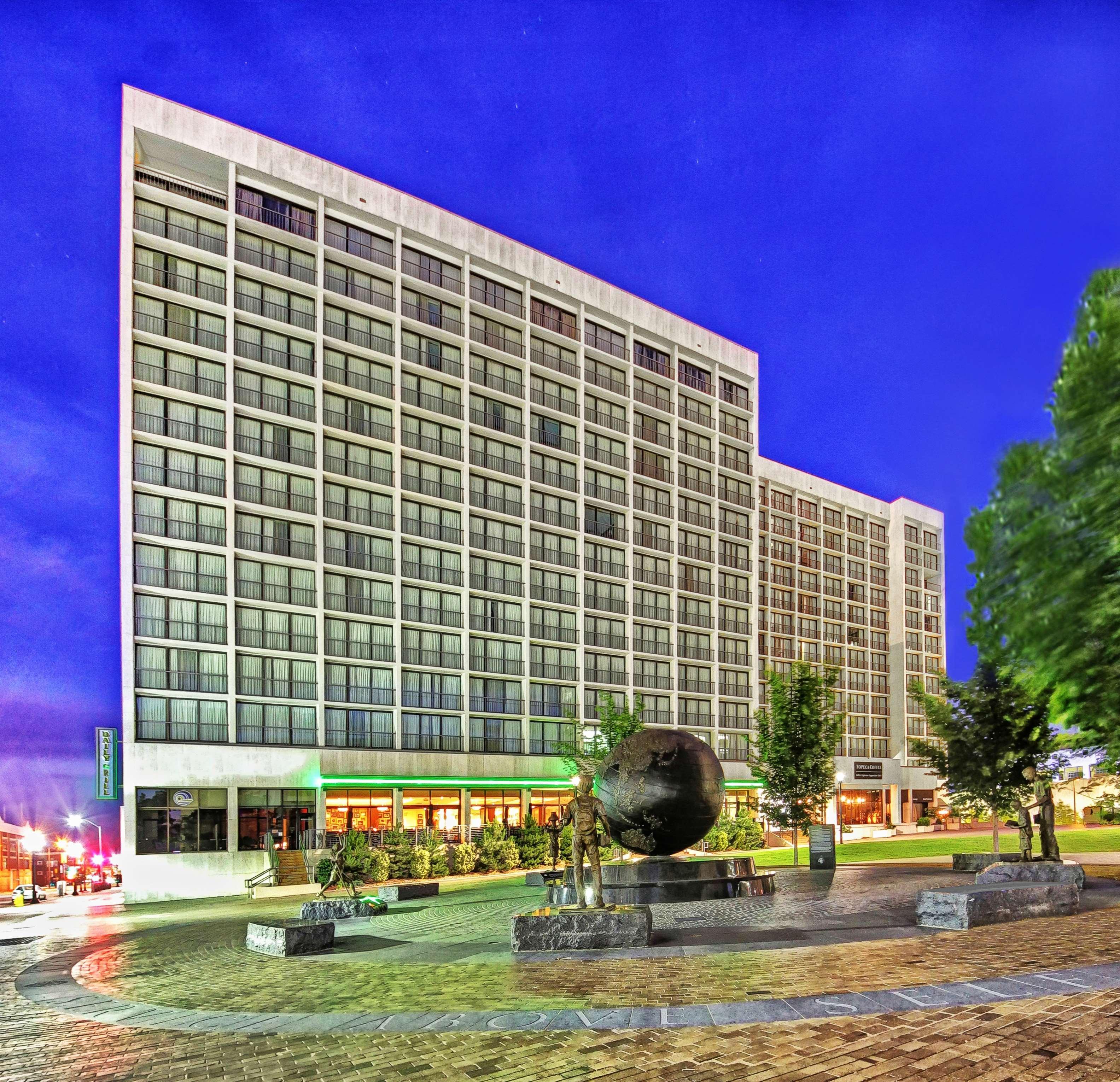 Hotel Hyatt Regency Tulsa Downtown Exterior foto
